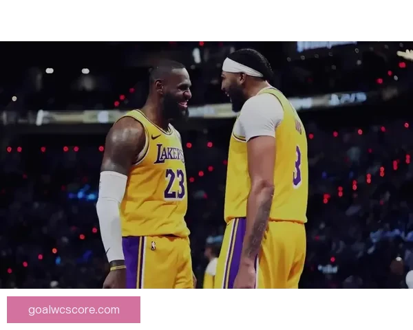 詹姆斯谈追平帕里什纪录回应质疑称湖人更好言论博眼球